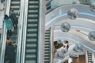 Distribution & Retailing